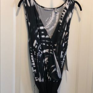 🆕ny collection black/white sleeveless bodice/ bla